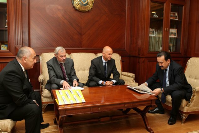 SHAX6899